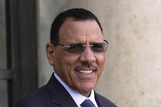 Le président nigérien Mohamed Bazoum est retenu prisonnier par les putschistes depuis le coup d'Etat du 26 juillet (archives).